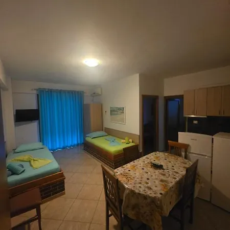 Apartment Closetothebeach4 Himare